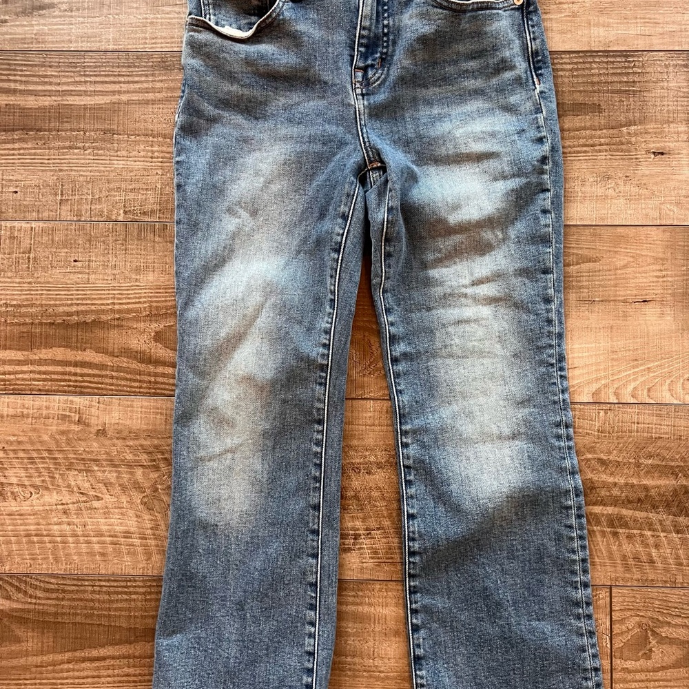 Madewell Classic Blue Denim Mid-Rise Kick Out Jeans